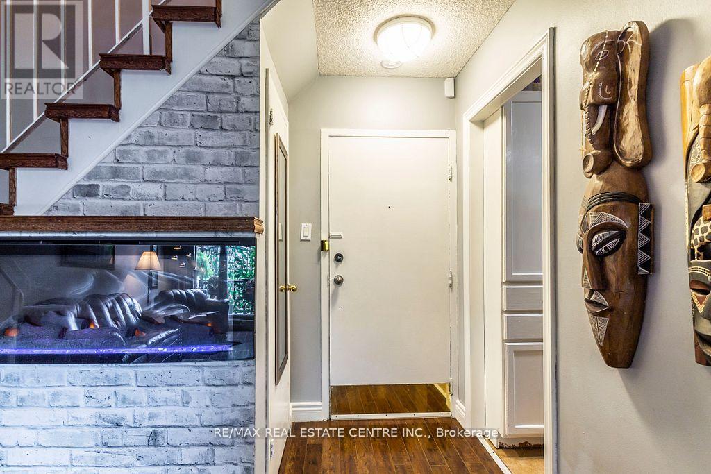 124 - 2095 Roche Court, Mississauga, Ontario  L5K 2C8 - Photo 7 - W12653034