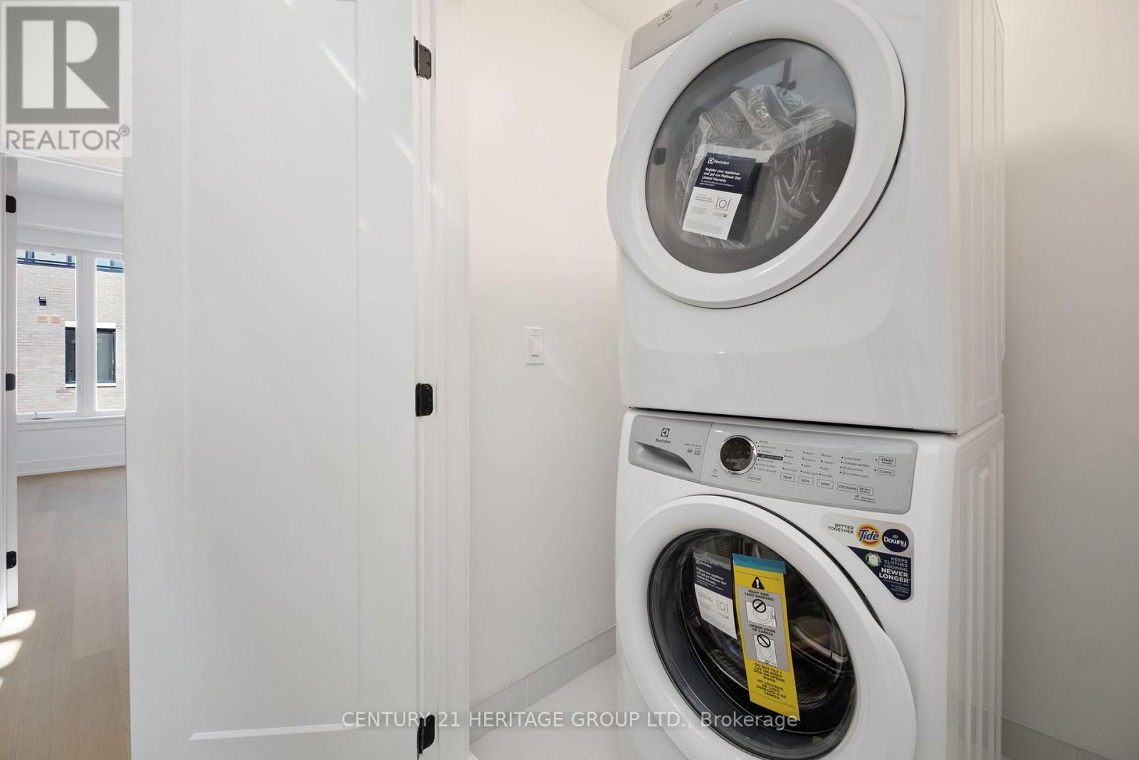 94 - 55 Lou Parsons Way, Mississauga, Ontario  L5H 0B2 - Photo 14 - W12653056