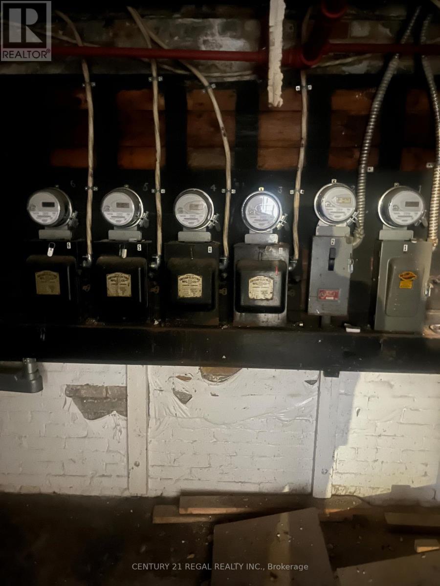 1384 King Street W, Toronto, Ontario  M6K 1H5 - Photo 3 - W12653060