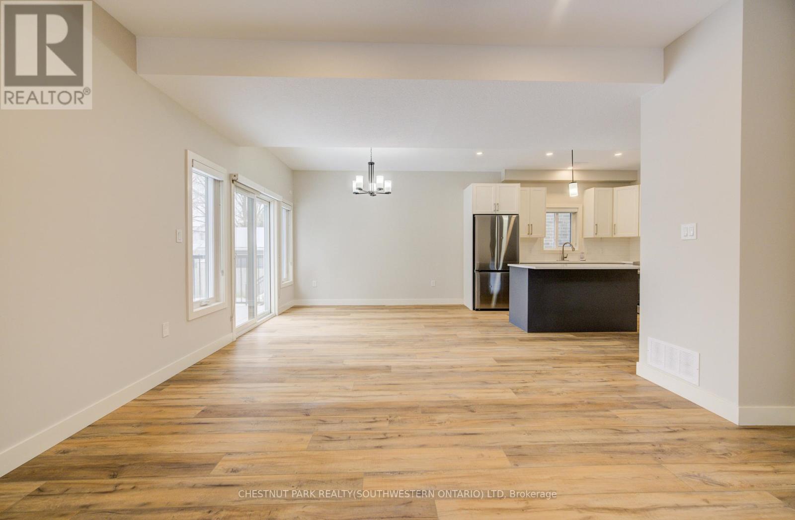 A - 33 Second Avenue, Kitchener, Ontario  N2C 1N4 - Photo 16 - X12652976