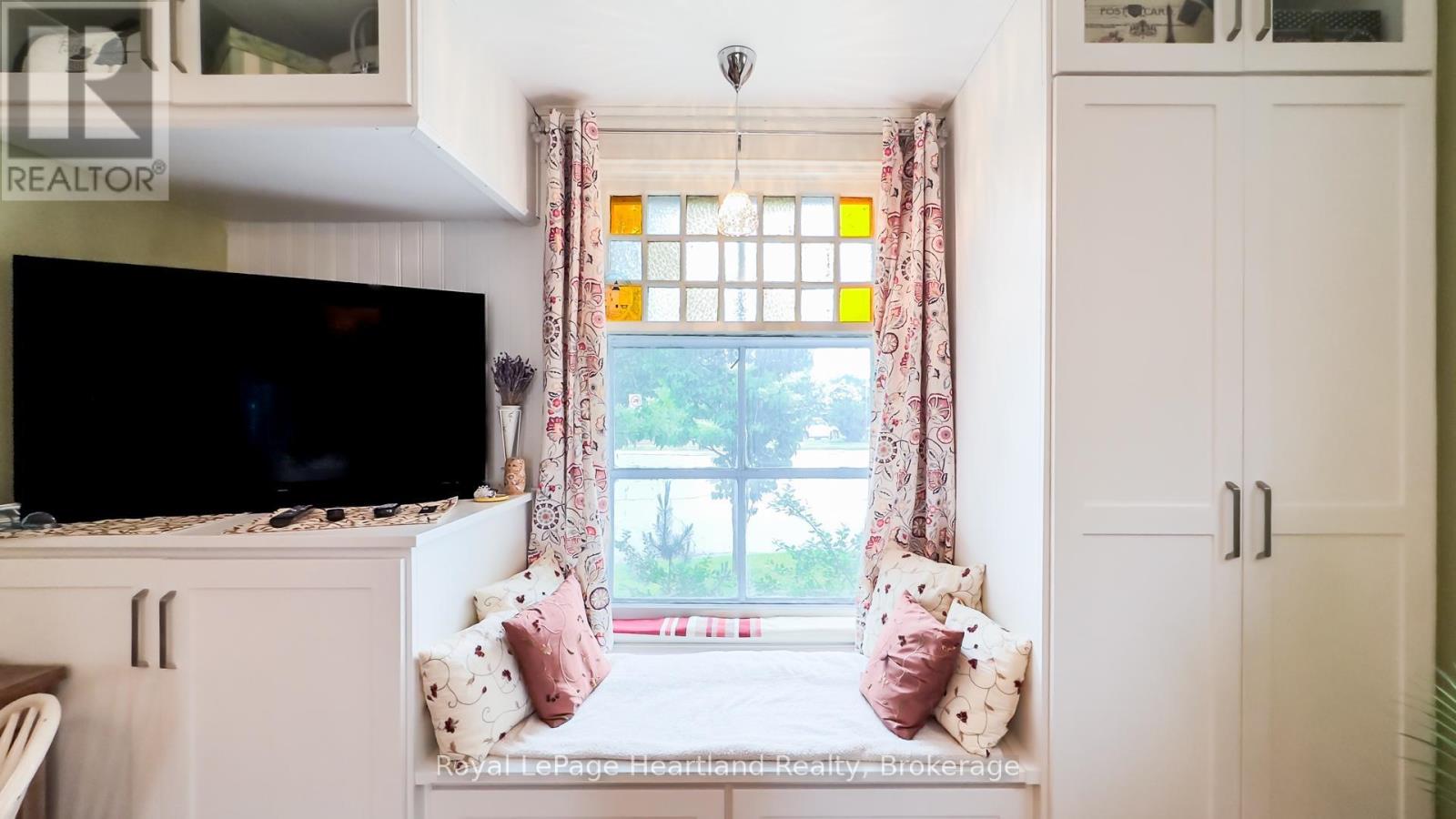 132 Elgin Avenue E, Goderich, Ontario  N7A 1K6 - Photo 11 - X12653078