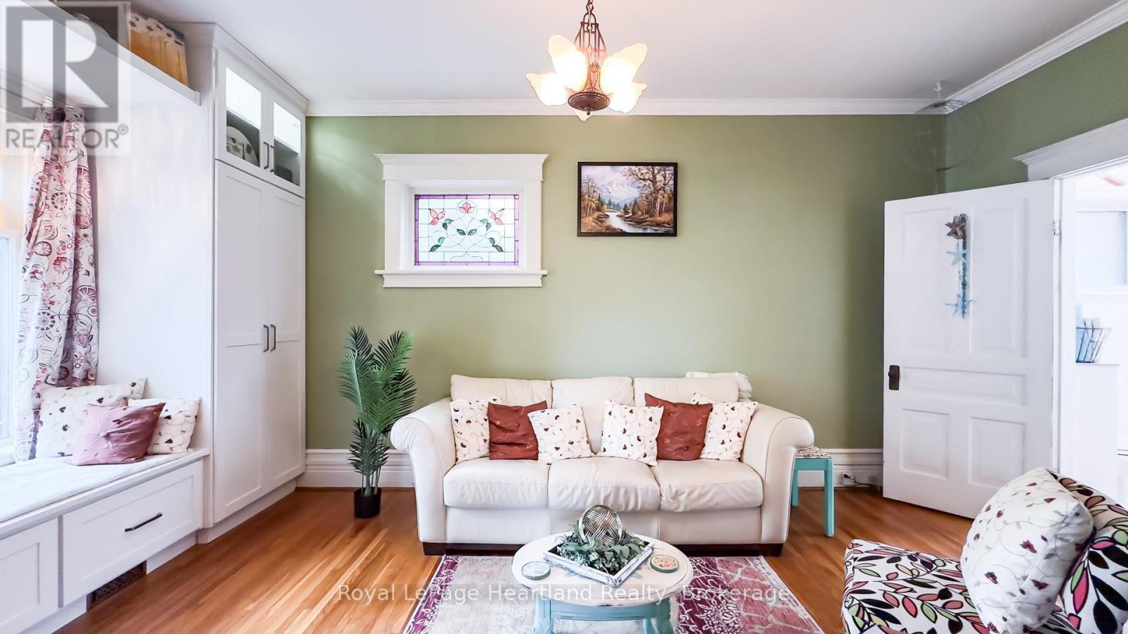 132 Elgin Avenue E, Goderich, Ontario  N7A 1K6 - Photo 7 - X12653078