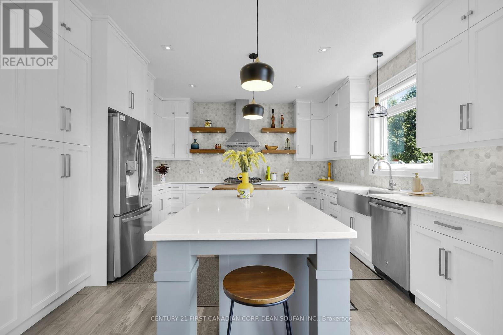 405 Darcy Drive, Strathroy-Caradoc, Ontario  N7G 0A4 - Photo 13 - X12653064