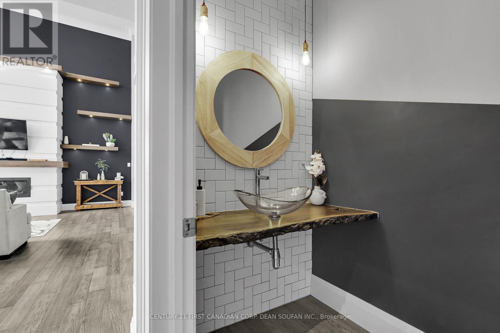 405 Darcy Drive, Strathroy-Caradoc, Ontario  N7G 0A4 - Photo 19 - X12653064