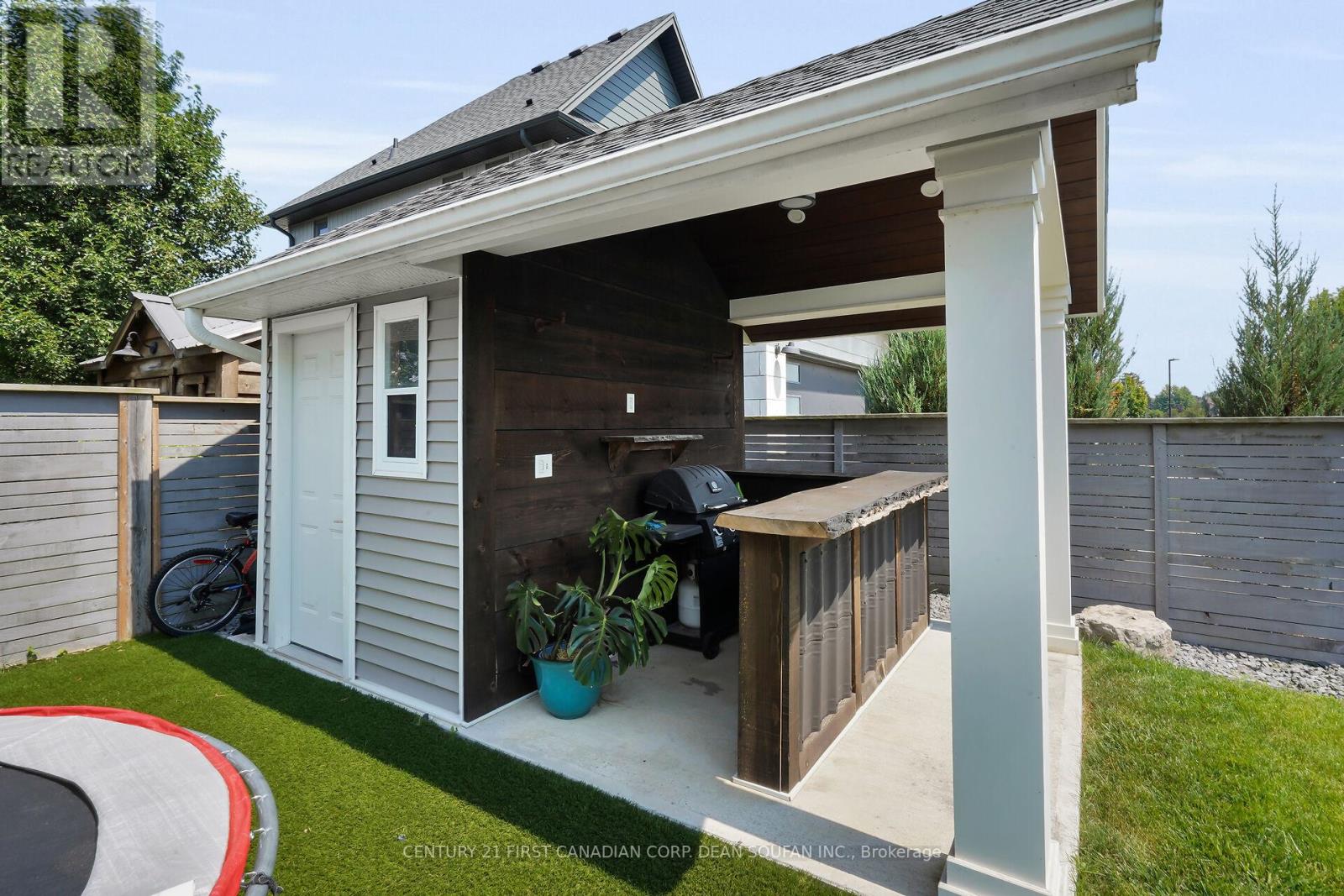 405 Darcy Drive, Strathroy-Caradoc, Ontario  N7G 0A4 - Photo 43 - X12653064