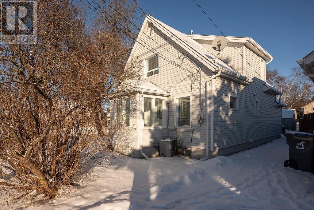 598 Van Norman St, Thunder Bay, Ontario  P7A 4E9 - Photo 2 - TB253687