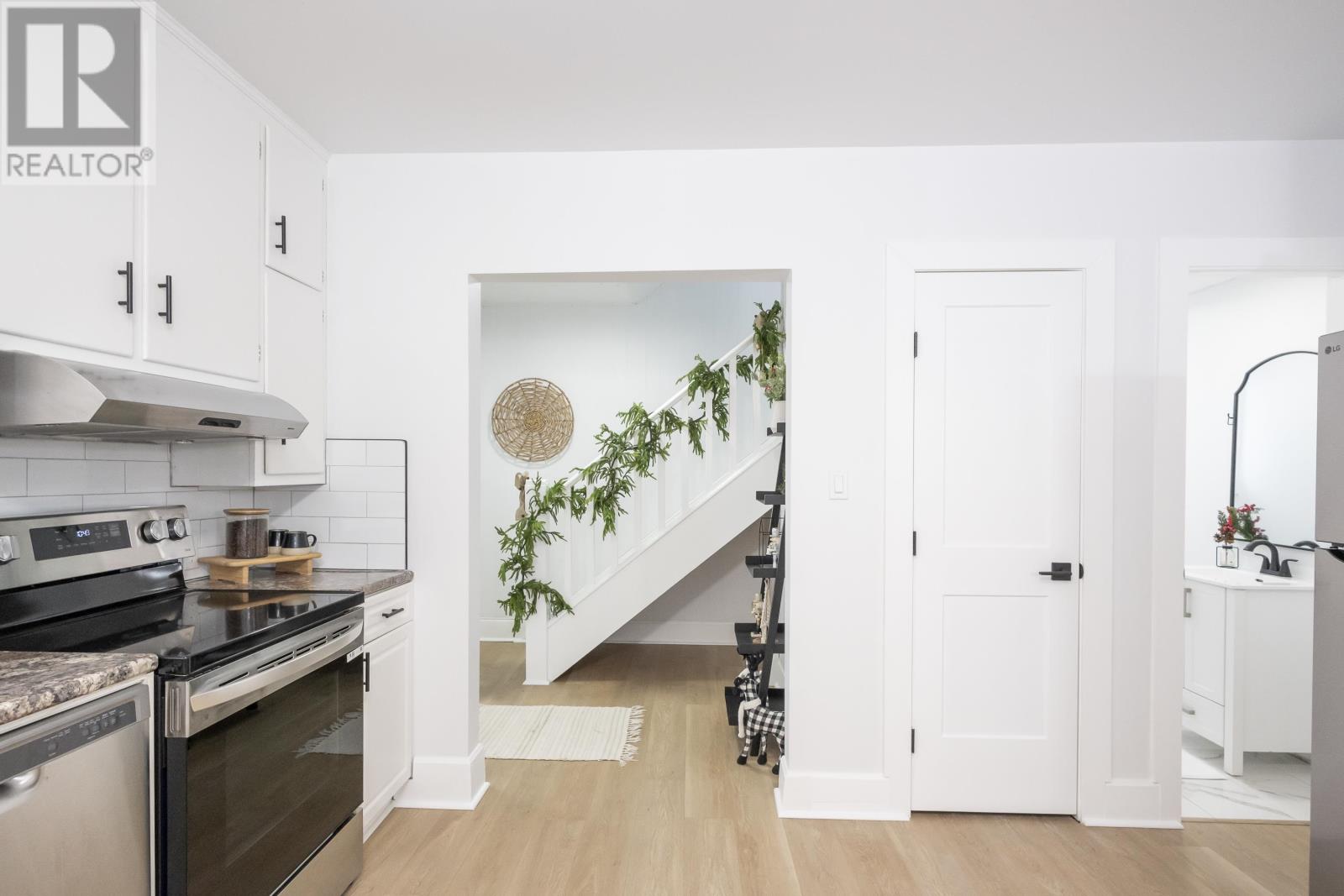 598 Van Norman St, Thunder Bay, Ontario  P7A 4E9 - Photo 12 - TB253687