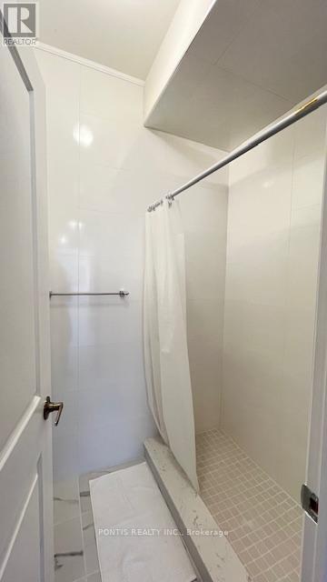 221 Tennant Circle, Vaughan, Ontario  L4H 5L4 - Photo 11 - N12640930