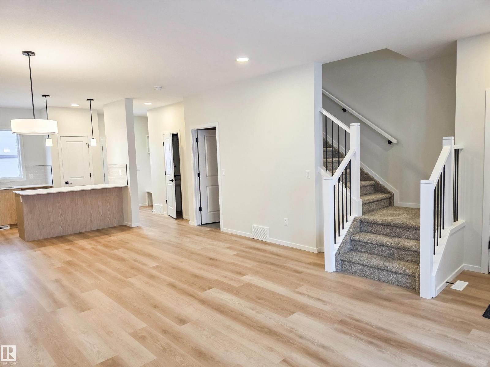 85 Brickyard Dr, Stony Plain, Alberta  T7Z 0P2 - Photo 4 - E4465104