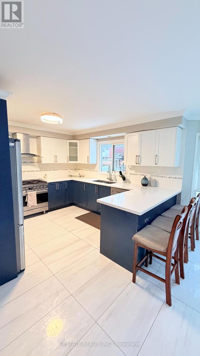 36 Ravenview Drive, Whitby, Ontario  L1R 1Y2 - Photo 9 - E12653084