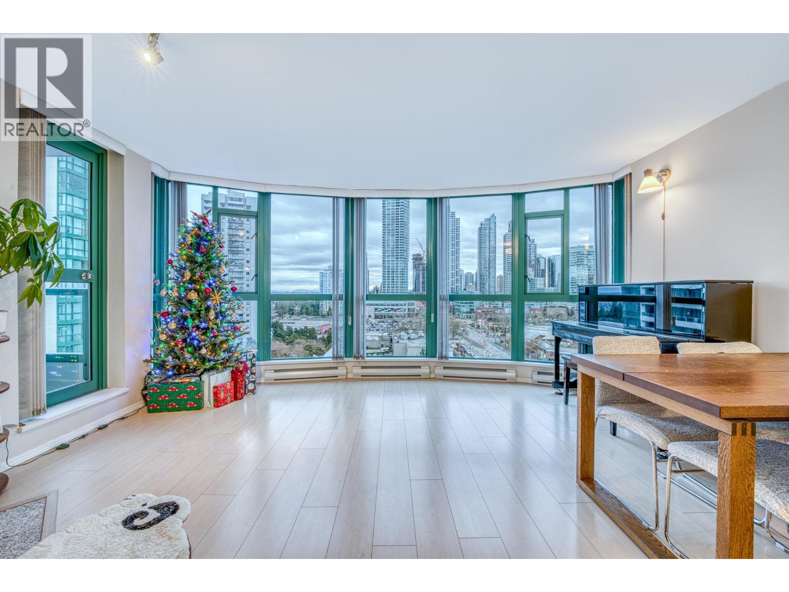 1102 5899 Wilson Avenue, Burnaby, British Columbia  V5H 4R9 - Photo 3 - R3074070