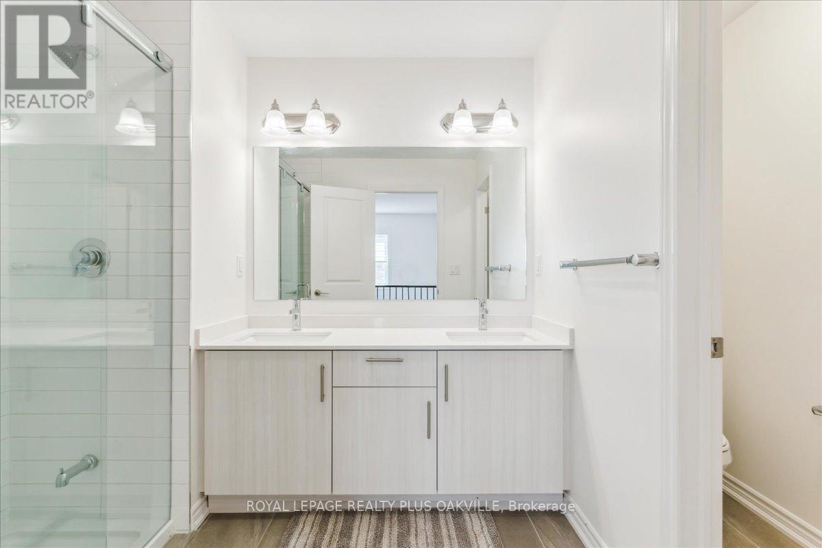 442 Bergamot Avenue, Milton, Ontario  L9E 1T8 - Photo 27 - W12653066