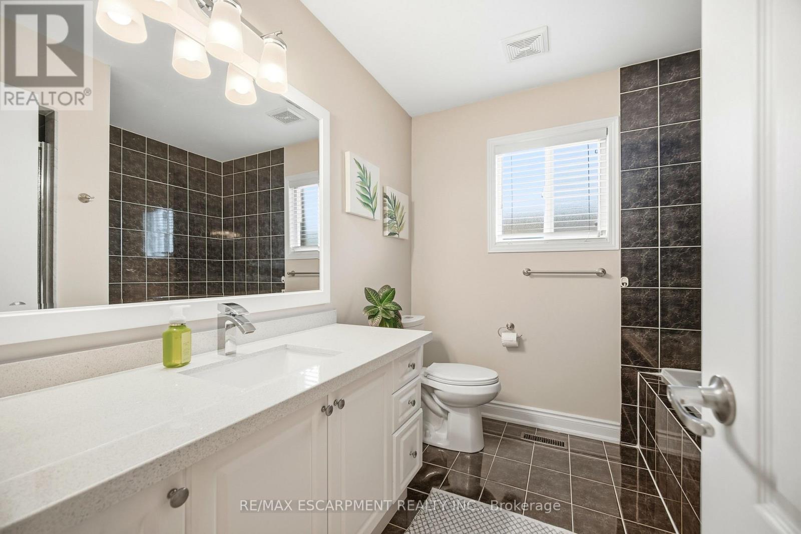 2462 Lazio Lane, Oakville, Ontario  L6M 4P7 - Photo 22 - W12653102