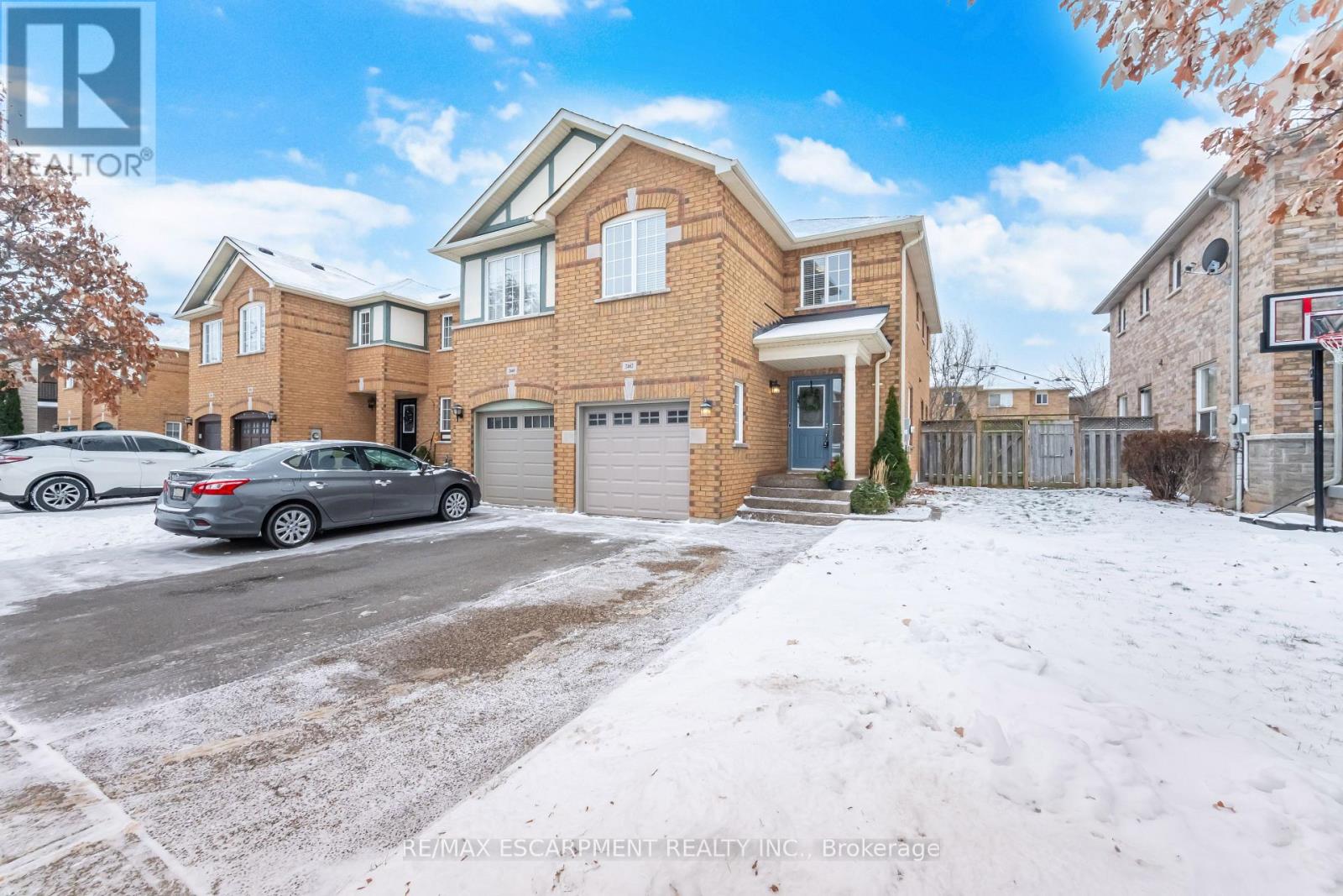 2462 Lazio Lane, Oakville, Ontario  L6M 4P7 - Photo 4 - W12653102