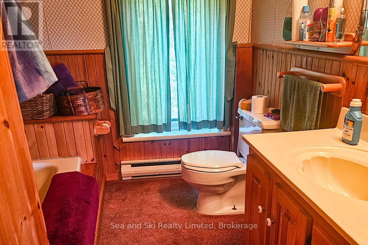 195908 Grey Road 7 Road S, Grey Highlands, Ontario  N0C 1G0 - Photo 37 - X12376388