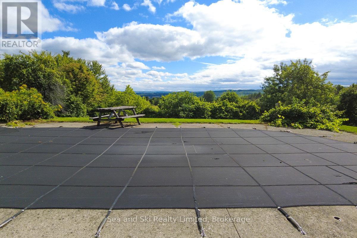 195908 Grey Road 7 Road S, Grey Highlands, Ontario  N0C 1G0 - Photo 26 - X12376388