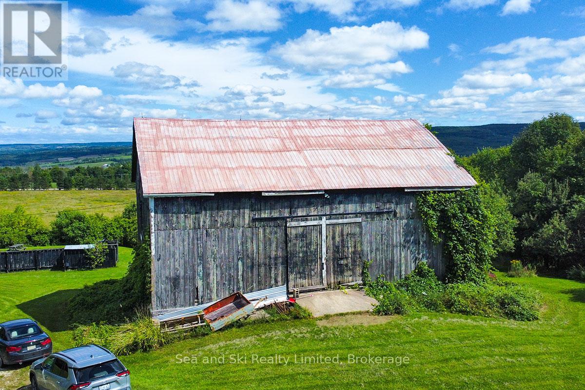 195908 Grey Road 7 Road S, Grey Highlands, Ontario  N0C 1G0 - Photo 29 - X12376388