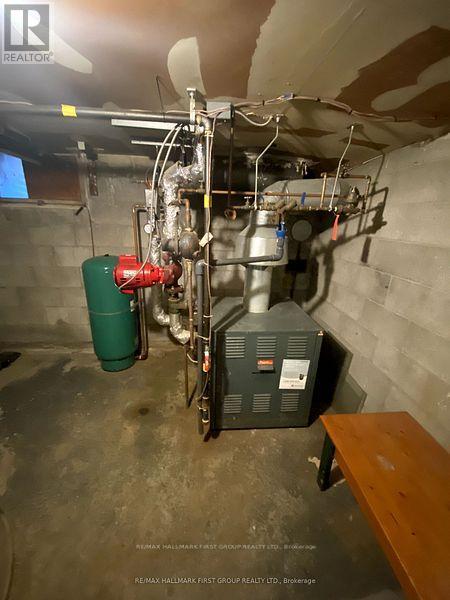 11 Fairbanks Street, Oshawa (Central), Ontario  L1H 2L7 - Photo 6 - E12653136