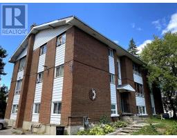 11 FAIRBANKS STREET, Oshawa, Ontario