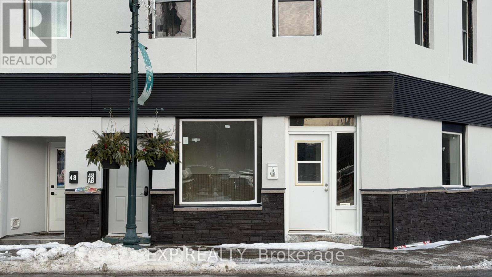 44 King Street, Quinte West, Ontario  K8V 3V8 - Photo 3 - X12653116