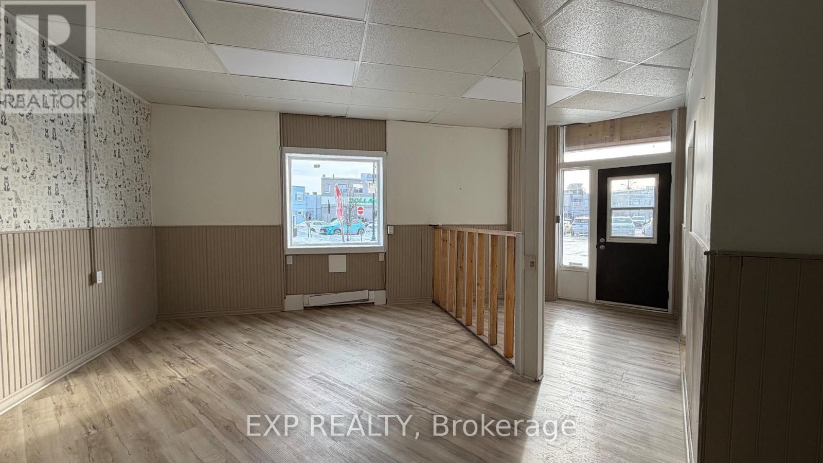 44 King Street, Quinte West, Ontario  K8V 3V8 - Photo 4 - X12653116