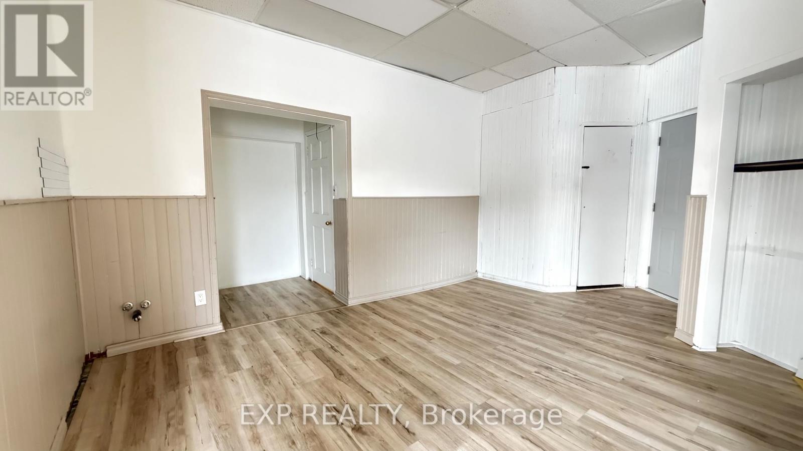 44 King Street, Quinte West, Ontario  K8V 3V8 - Photo 7 - X12653116