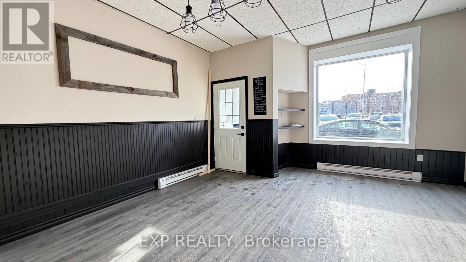 48 King Street, Quinte West, Ontario  K8V 3V8 - Photo 3 - X12653126