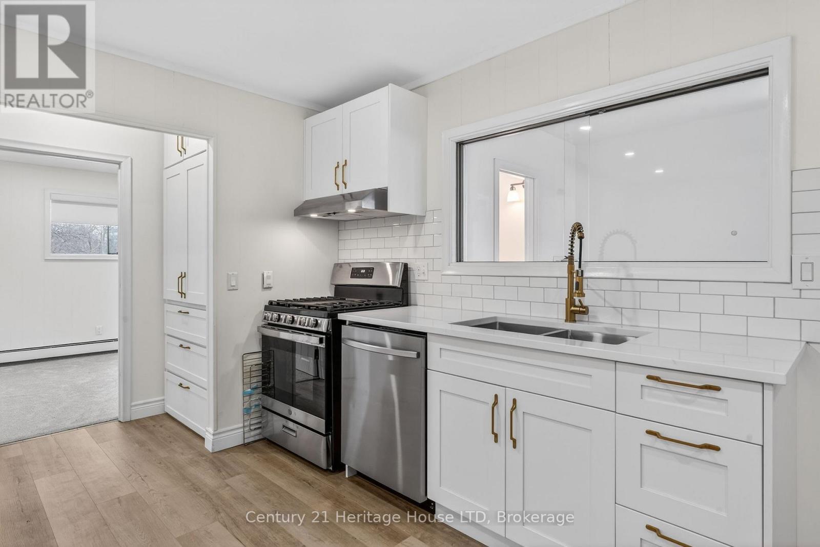 500 Lakeshore Road, Fort Erie, Ontario  L2A 1B5 - Photo 9 - X12603774