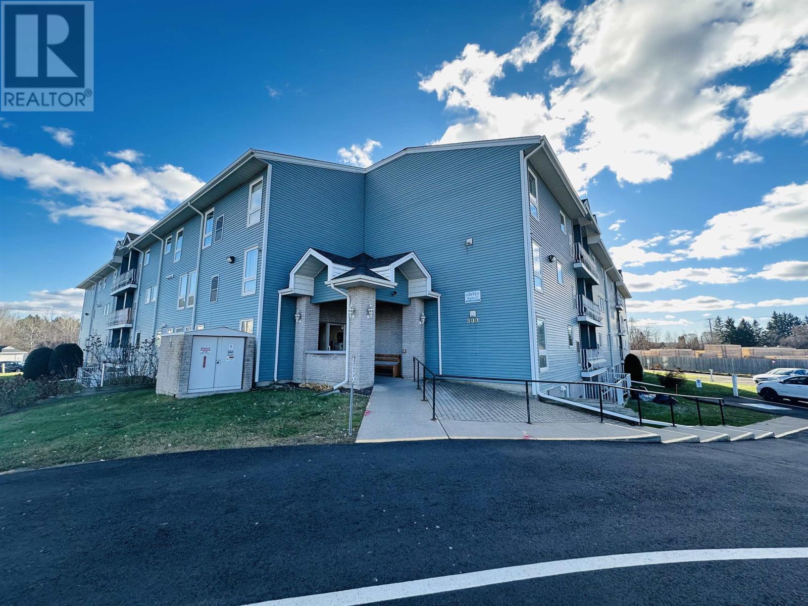 105 800 Gordon ST, Thunder Bay, Ontario