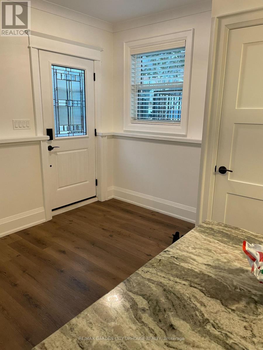 25 Cherry Street, St. Catharines (Downtown), Ontario  L2R 5M5 - Photo 2 - X12653114