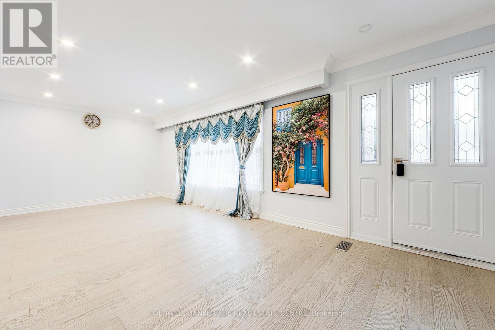 Main Floor - 20 Rossander Court, Toronto, Ontario  M1J 2B7 - Photo 5 - E12653096