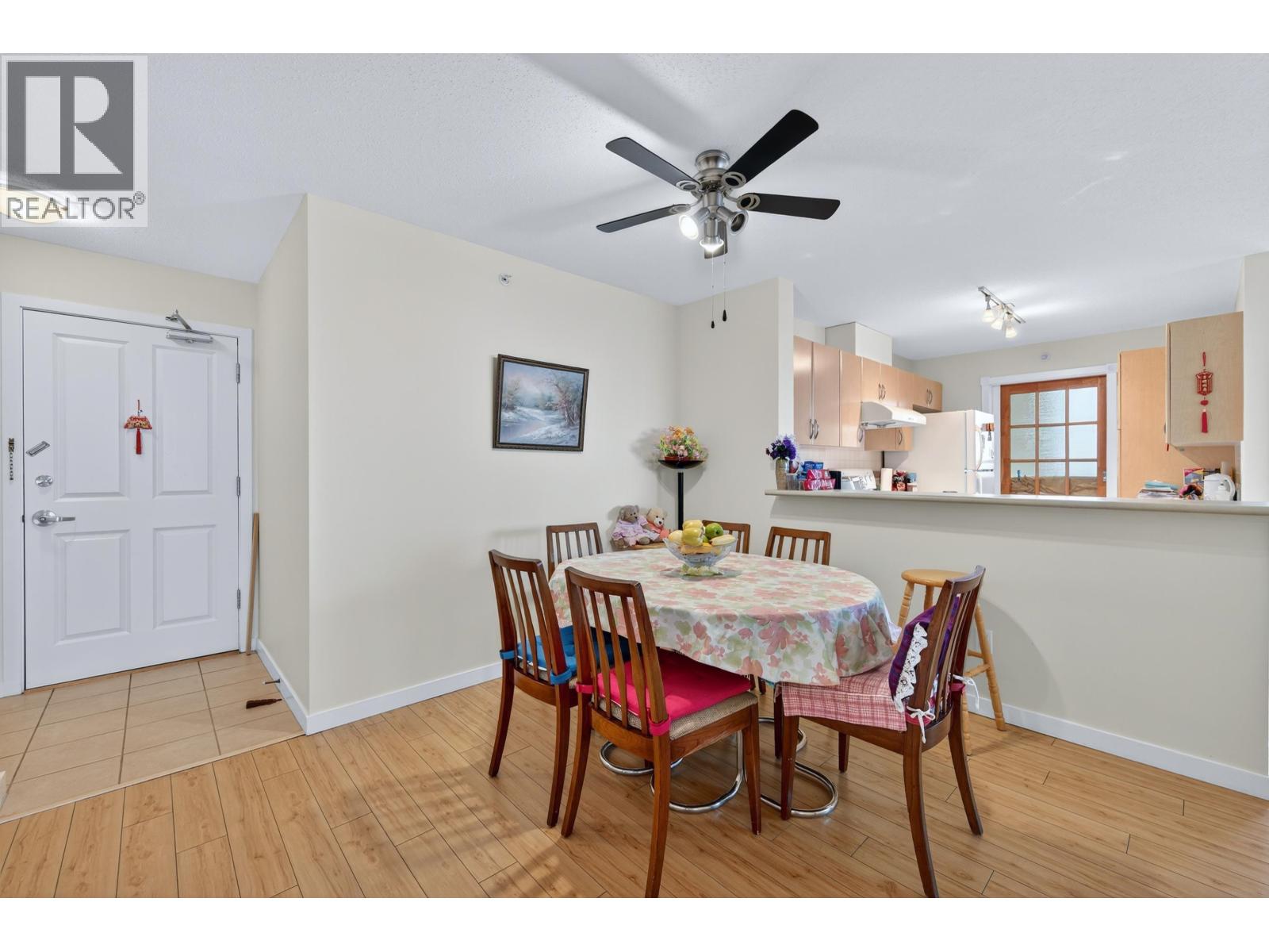 1803 6659 Southoaks Crescent, Burnaby, British Columbia  V5E 4M9 - Photo 9 - R3075086