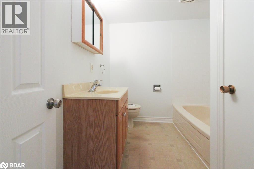 34 Glenmanor Drive Unit# Basement, Oakville, Ontario  L6K 2B4 - Photo 11 - 40784761