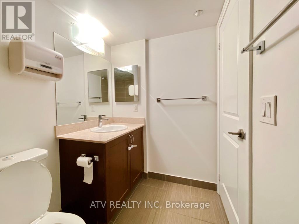 521 - 376 Highway 7, Richmond Hill, Ontario  L4B 0C7 - Photo 10 - N12653112