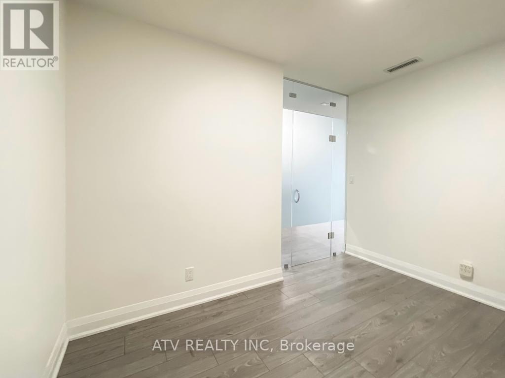 521 - 376 Highway 7, Richmond Hill, Ontario  L4B 0C7 - Photo 13 - N12653112