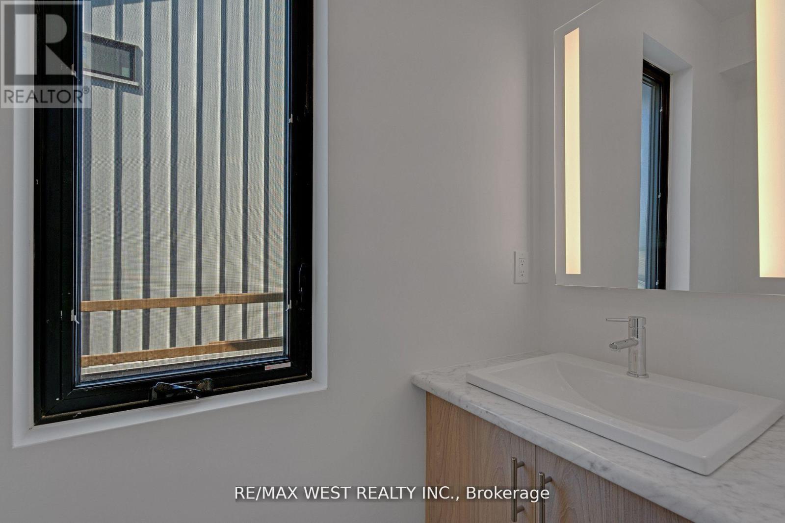 10 Rainwater Lane, Barrie (Holly), Ontario  L4N 9J6 - Photo 18 - S12653128