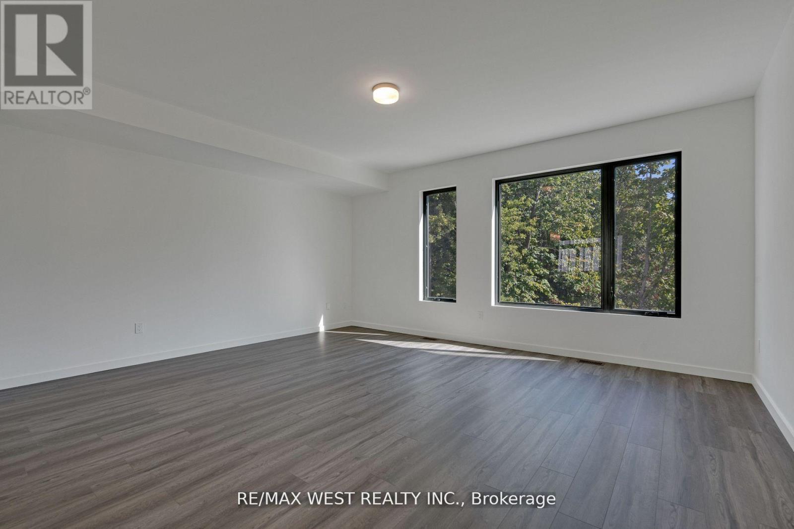 10 Rainwater Lane, Barrie (Holly), Ontario  L4N 9J6 - Photo 9 - S12653128