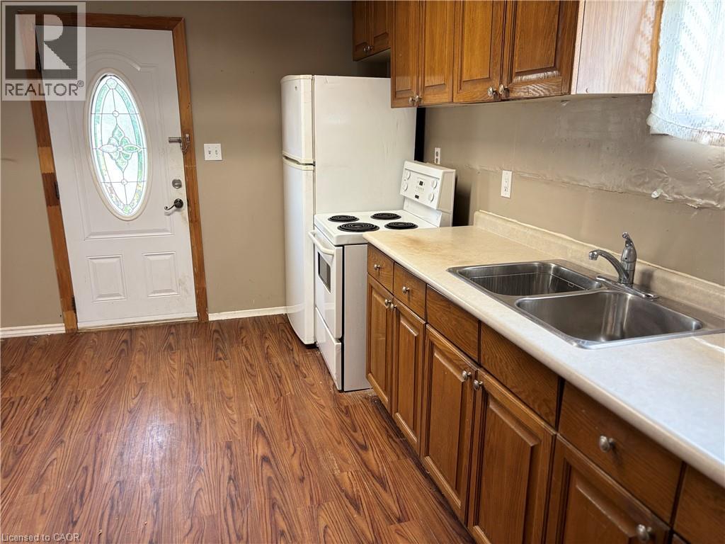 465 East Main Street, Welland, Ontario  L3B 3X7 - Photo 5 - 40743013