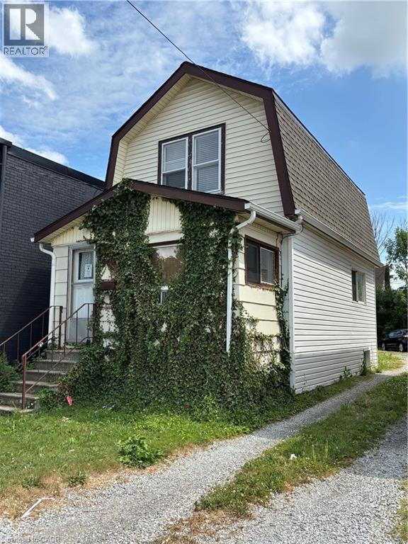 465 East Main Street, Welland, Ontario  L3B 3X7 - Photo 3 - 40743013