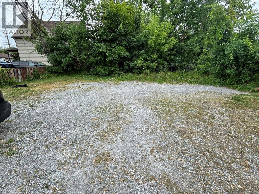 465 East Main Street, Welland, Ontario  L3B 3X7 - Photo 21 - 40743013