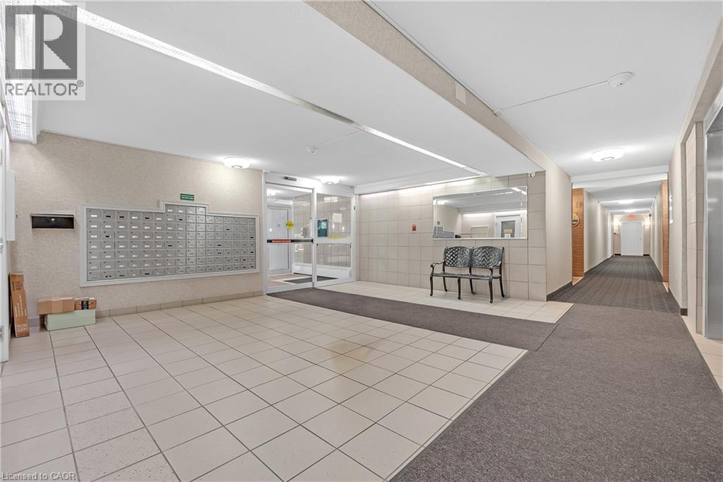 1966 Main Street W Unit# 402, Hamilton, Ontario  L8S 1J6 - Photo 3 - 40789276