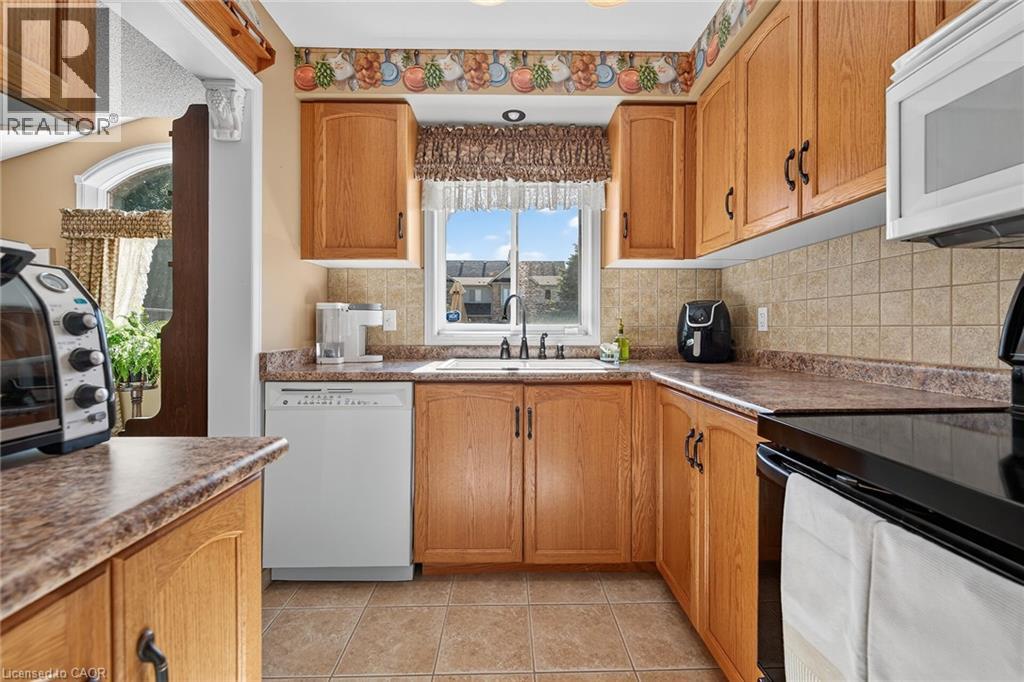 31 Elderberry Avenue, Grimsby, Ontario  L3M 5R5 - Photo 12 - 40775067