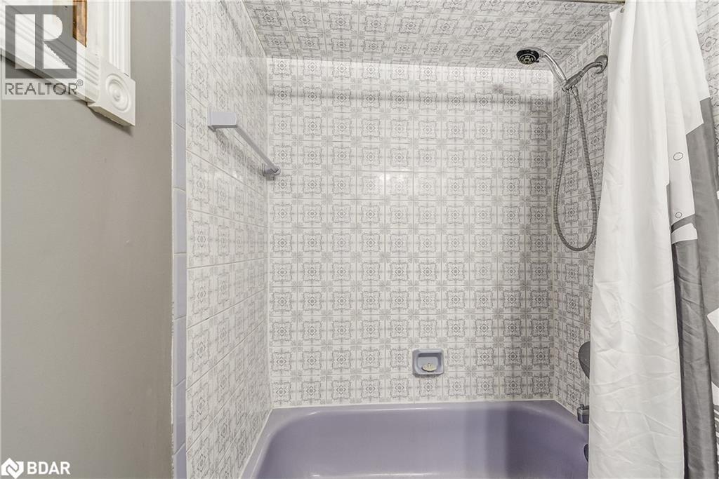 211 East 8th Street, Hamilton, Ontario  L9A 3L7 - Photo 23 - 40785299