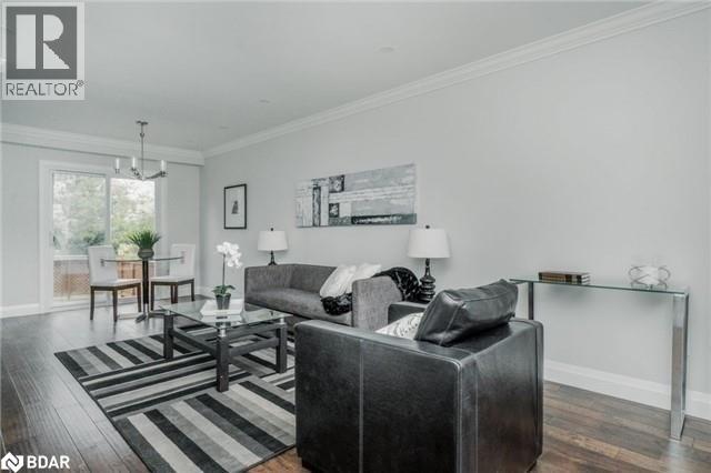 1534 Forestdale Court, Oakville, Ontario  L6H 3A1 - Photo 4 - 40787007