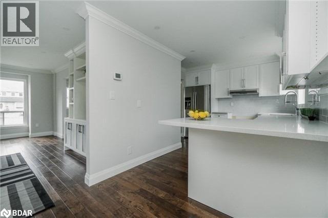 1534 Forestdale Court, Oakville, Ontario  L6H 3A1 - Photo 9 - 40787007