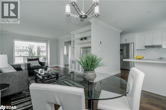 1534 Forestdale Court, Oakville, Ontario  L6H 3A1 - Photo 7 - 40787007