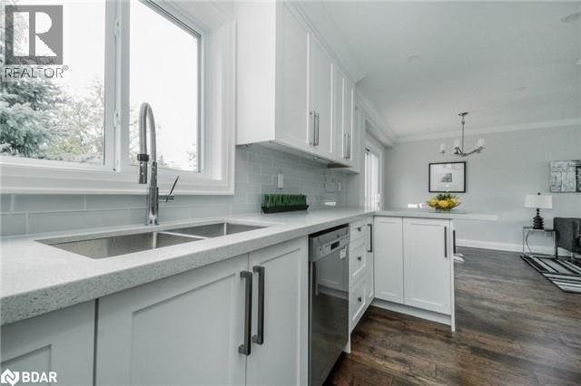 1534 Forestdale Court, Oakville, Ontario  L6H 3A1 - Photo 11 - 40787007