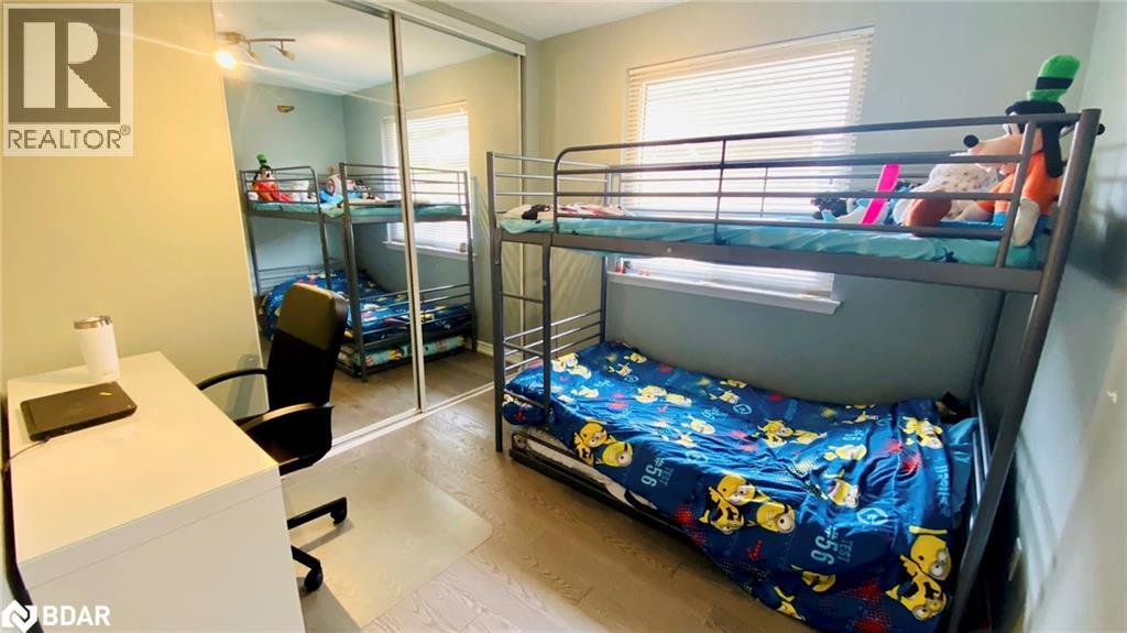 1601 Sandgate Crescent Unit# Main, Mississauga, Ontario  L5J 2E3 - Photo 8 - 40790974