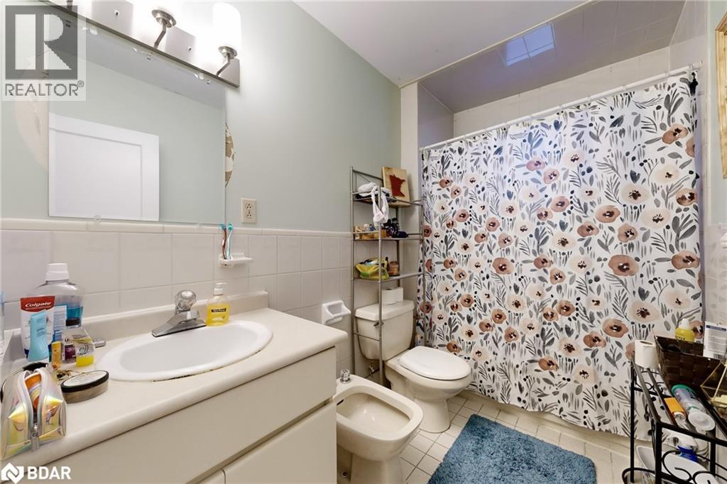 515 Ossington Avenue, Toronto, Ontario  M6G 3T3 - Photo 30 - 40791421