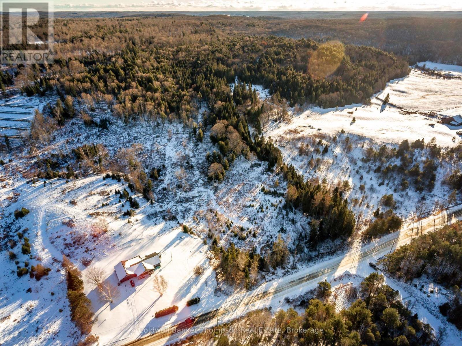 223 Peggs Mountain Road, Armour, Ontario  P0A 1C0 - Photo 7 - X12428755